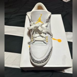 Jordan Retro 3 (white, black, laser orange)